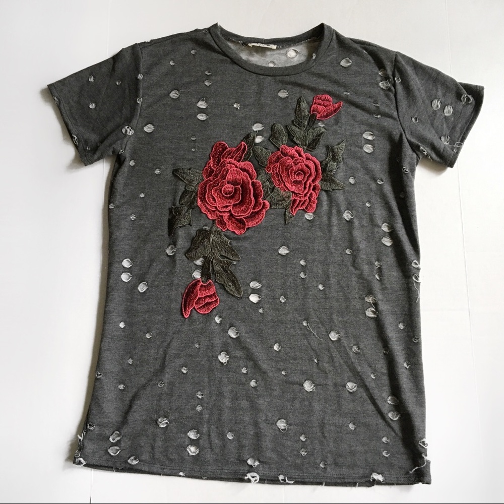 Local Lab gray distressed rose top